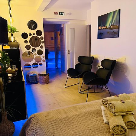 Sauna Studio Near Centre/Airport Praha Bagian luar foto